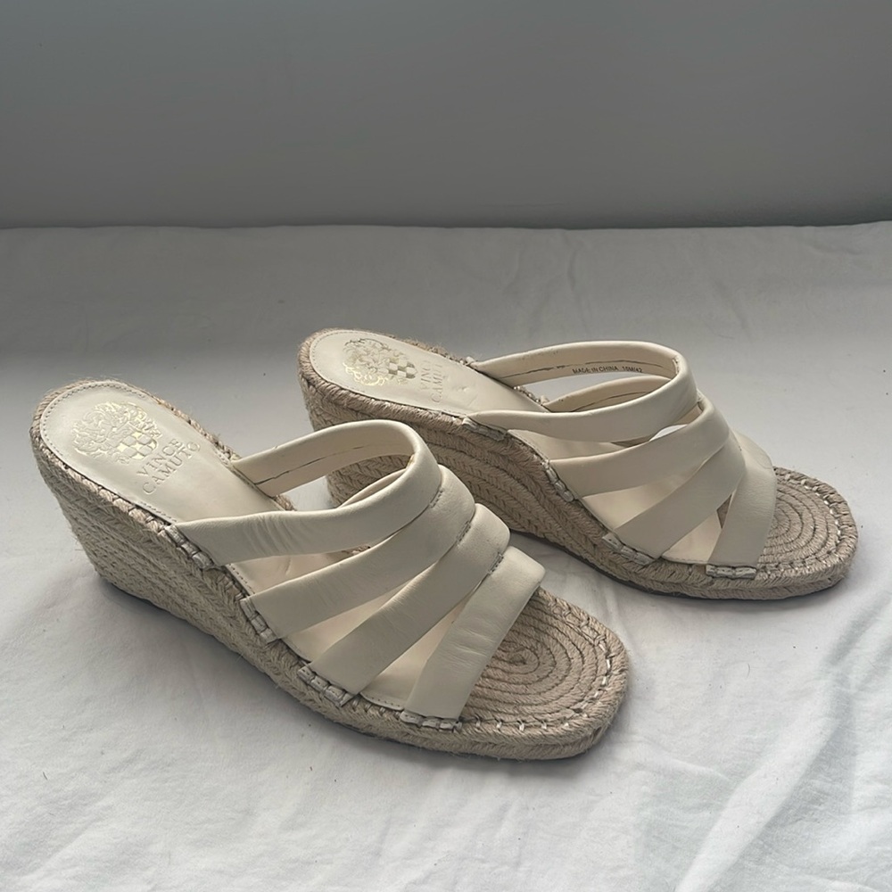 Vince Camuto cream wedge sandals women’s size 10M/42